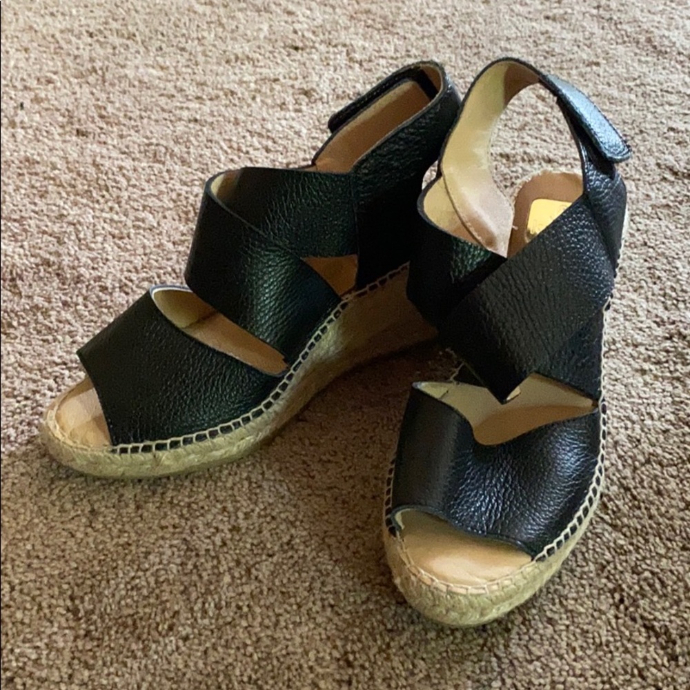 BNWT KAANA Rope Wedges Black Leather 7.5